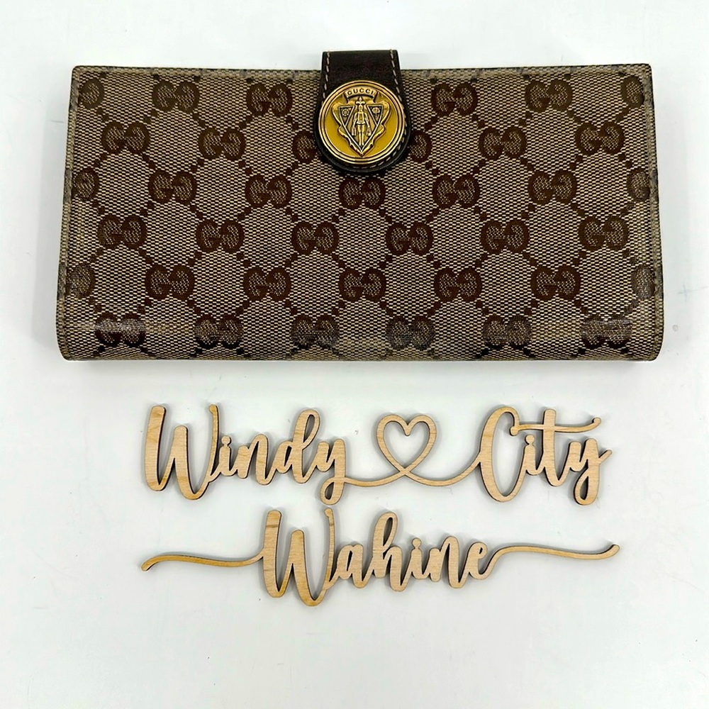 Authentic GUCCI GG Supreme Coated Canvas Monogram with Crest Shield